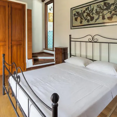 Vakantiehuis Degli Ulivi With Garden Porto San Paolo